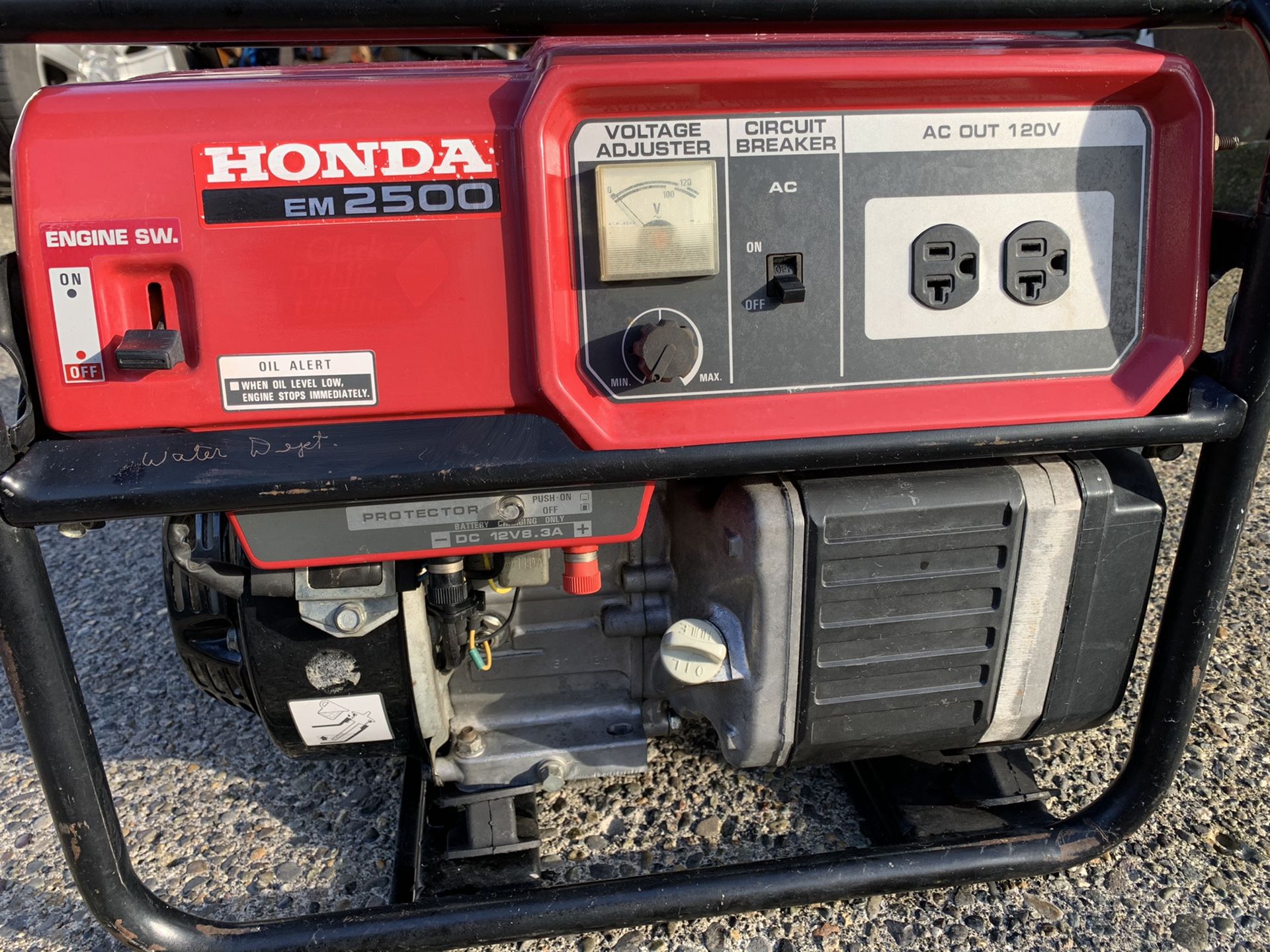 EXCELLENT Honda EM 2500 Generator Gas Generators for Sale in
