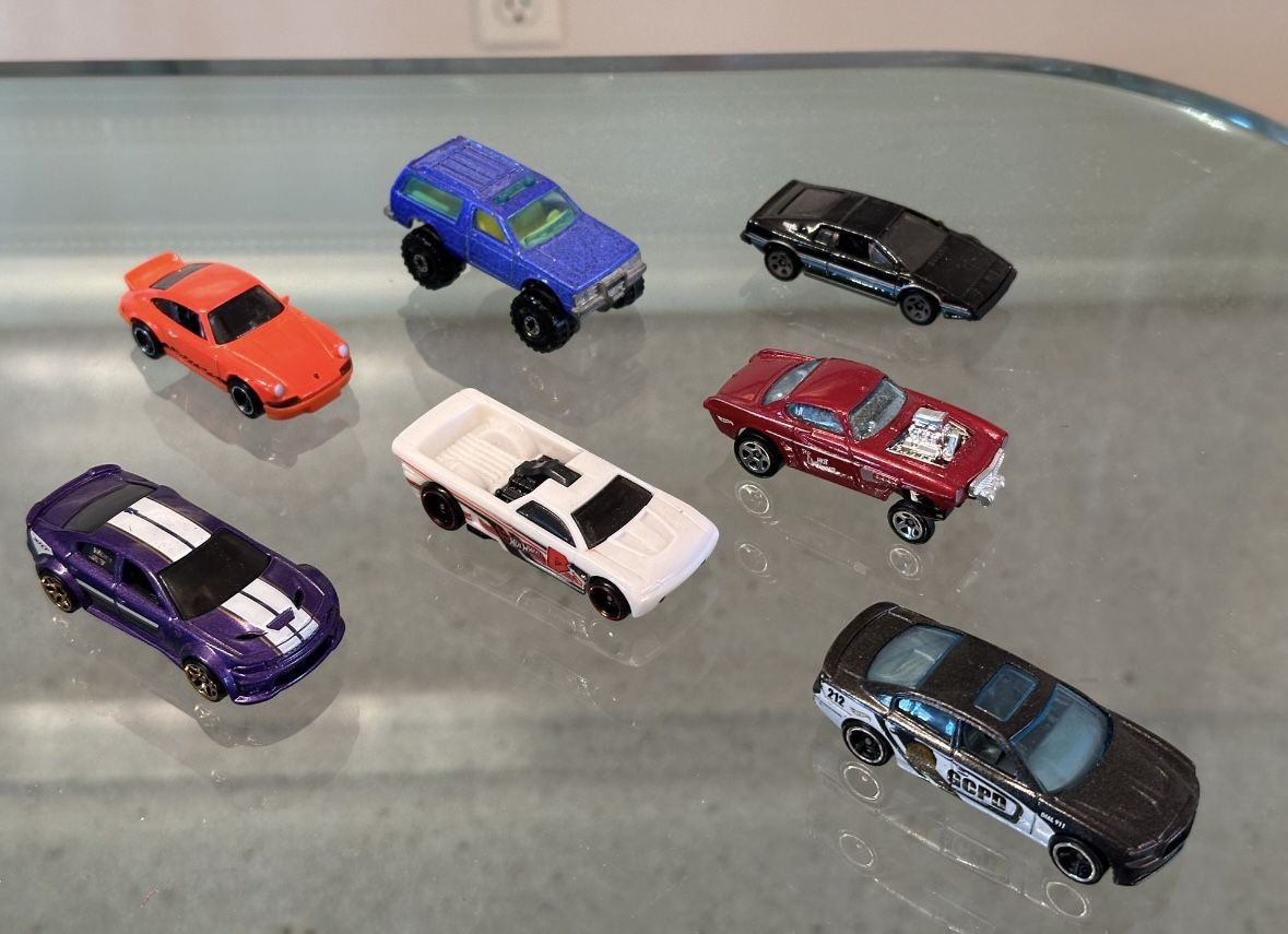 7 Hot Wheels Mattel Cars Lotus Esprit Porsche 911 Volvo 1800 Dodge Charger Blaze 4x4