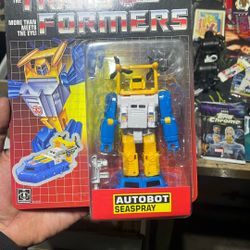 Trans Formers Autobot “Seaspray”