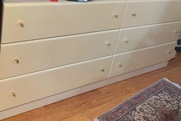 6 drawer dresser shiny finish- solid piece