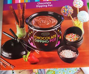 Chocolate dipping pot
