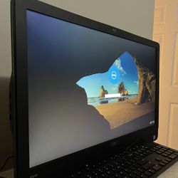 Like New Dell Desktop Computer With Build In Camera, Keyboard & Mouse
