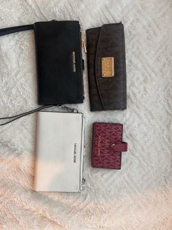 Michael Kors Wallets