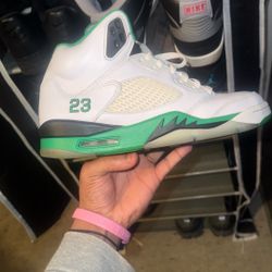 Used Lucky Green Retro 5s Size 10 Wmns
