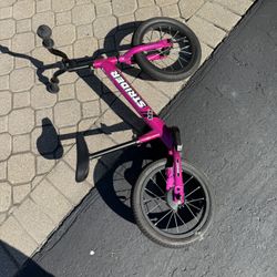 Strider 12X Balance Bike - Brand New