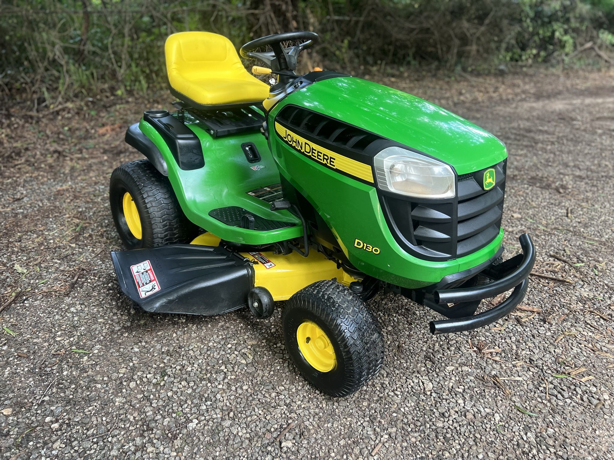 John Deere D130 42 Inch Deck