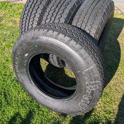 New Lt 265/70/17 Bridgestone At Tires 
