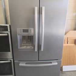Whirlpool Refrigerator 