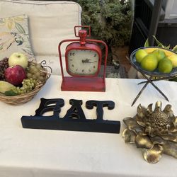 Decorative Items Kitchen 