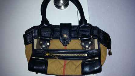 Gorgeous Burberry handbag authentic