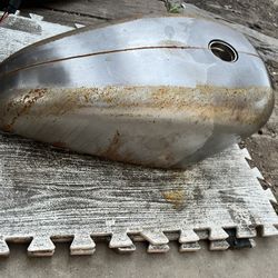 Harley Tank With Fuel Pump 2007+