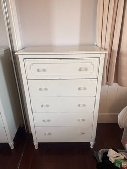 White Vintage 5-Drawer Tall Dresser