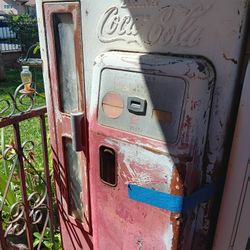 1950s Coca-Cola Machine Cavalier Cs-96b