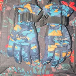 Columbia Kids Unused Snow Gloves
