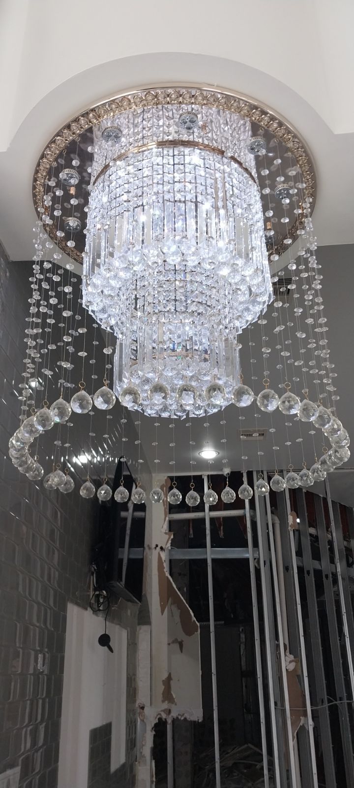 Chandeliers For Sale 