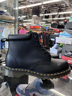 Dr. Martens 939 Vintage Smooth Leather Ankle Boots Black