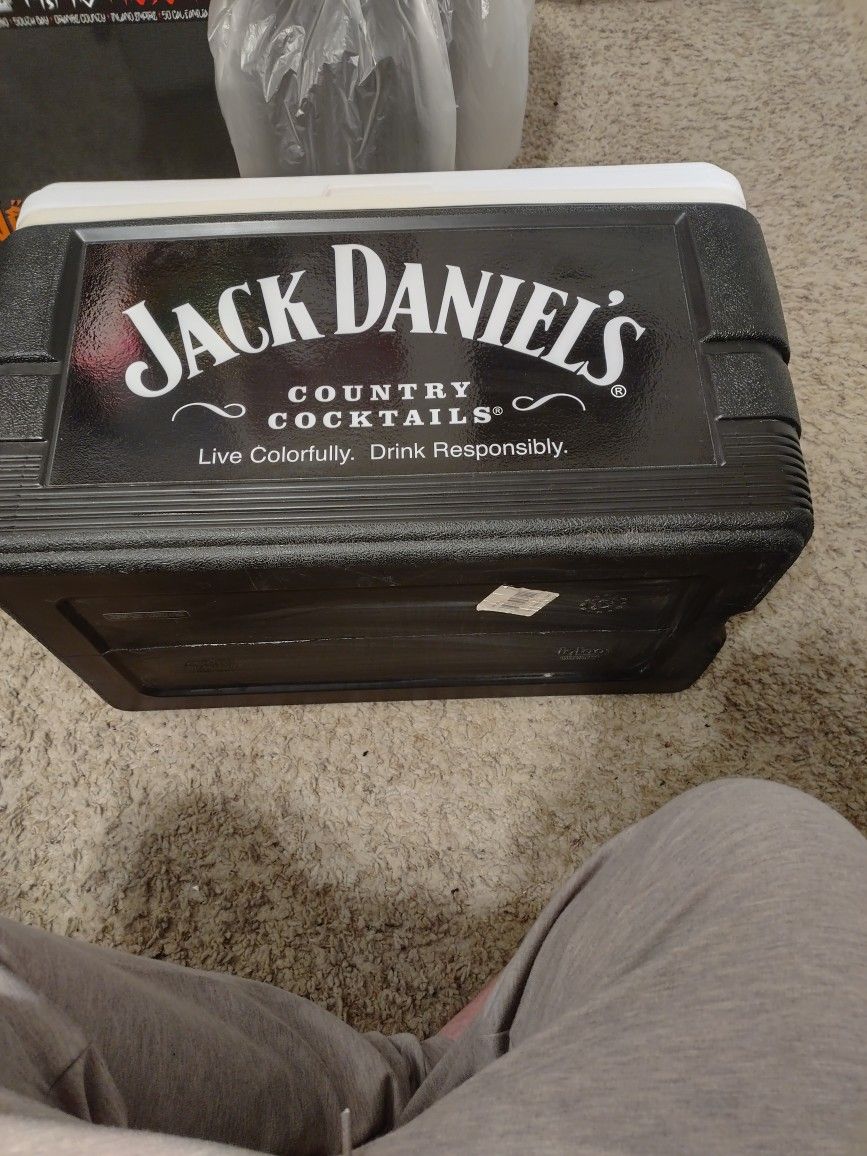 Igloo 48 QT Jack Daniel's Cooler/Ice Chest New