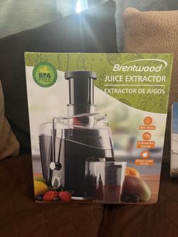 Juice extractor BRAND NEW never used