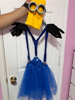 Girls minion costume