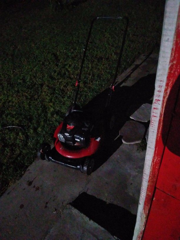 Murray 21 500e Bridge And Stratton Lawn Mower for Sale in San