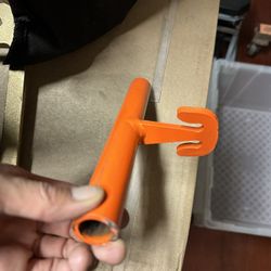 ManHole // Plate T- Handle Lift Kit