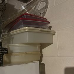 Storage containers Tupperware