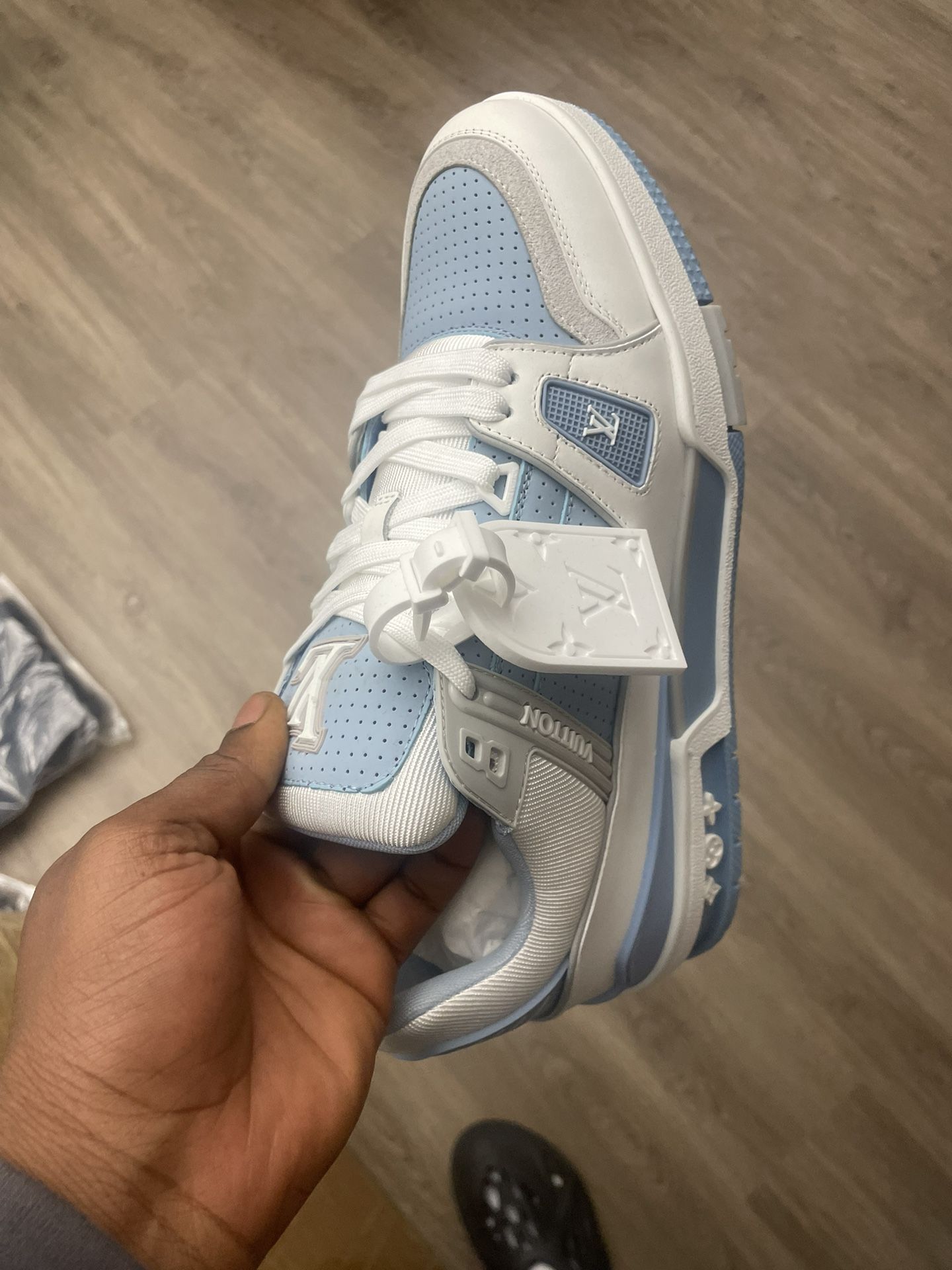 lv trainers 