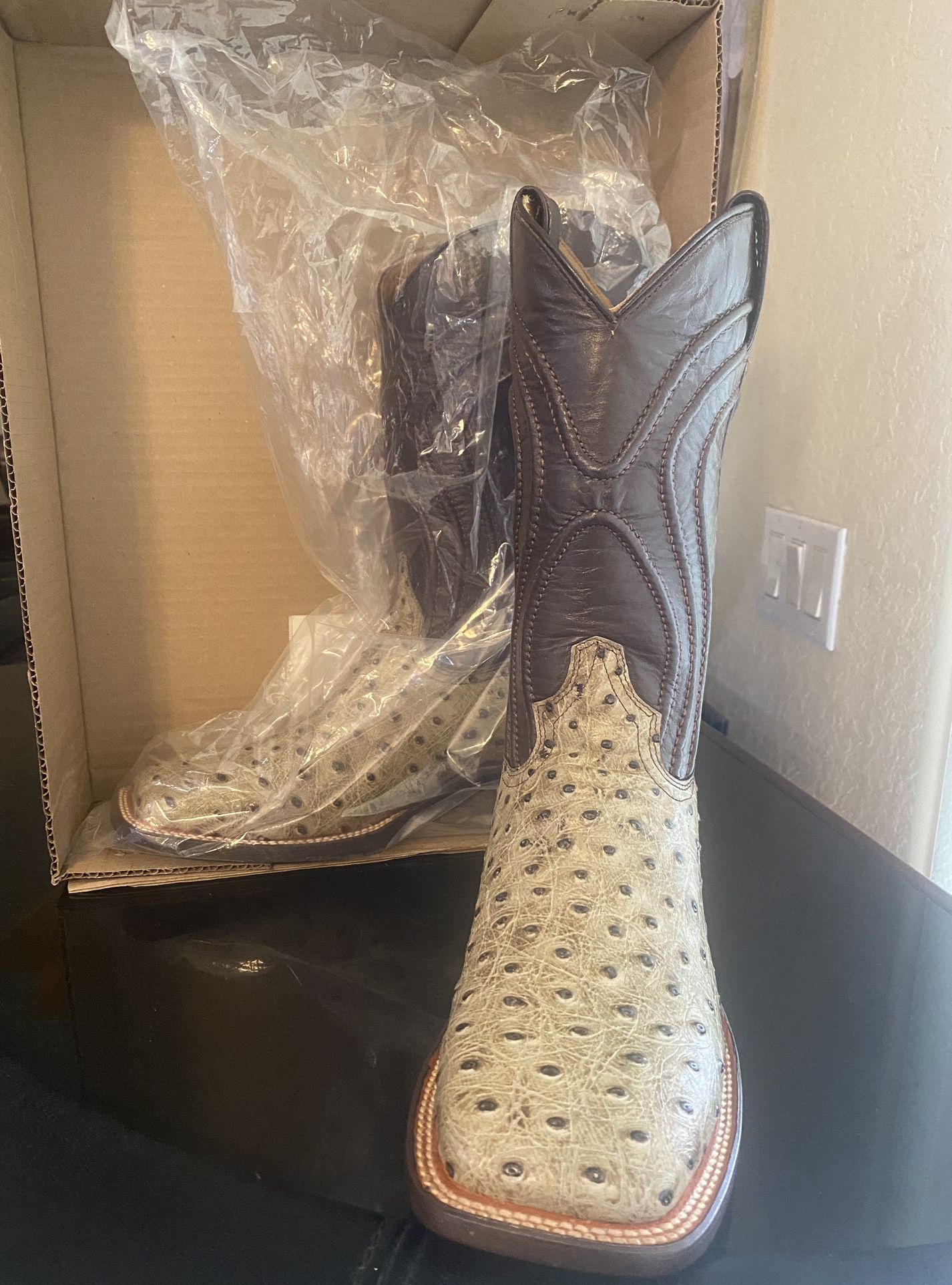 Men Boots! Ostrich! Brand New!