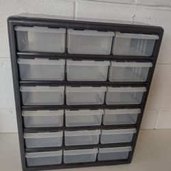 18 DRAWER PLASTIC UTILITY CRAFTING STORAGE PARTS ORGANIZER 