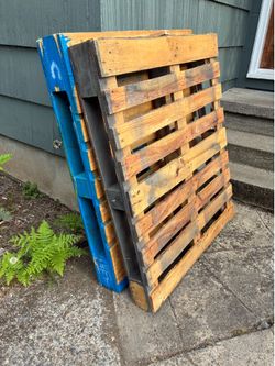 Wooden Pallets 2 (Free)
