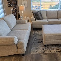 Stanton Sofa/Loveseat/Ottoman