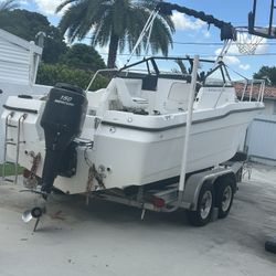 Boat Bayliner Trophy 20’ Forsale