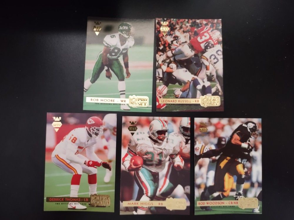 1982 Pro Set Football MVP Cards 5 Different
Gold Embossed
Ron Woodson
Mark Higgs
Derrik Thomas
Leonard Russell
Rob Moore