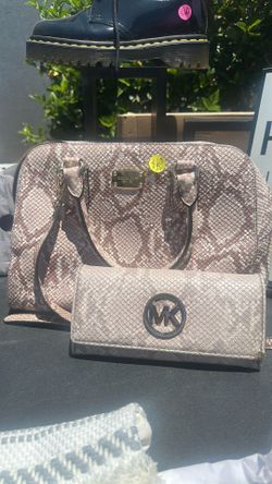 Michael kors set