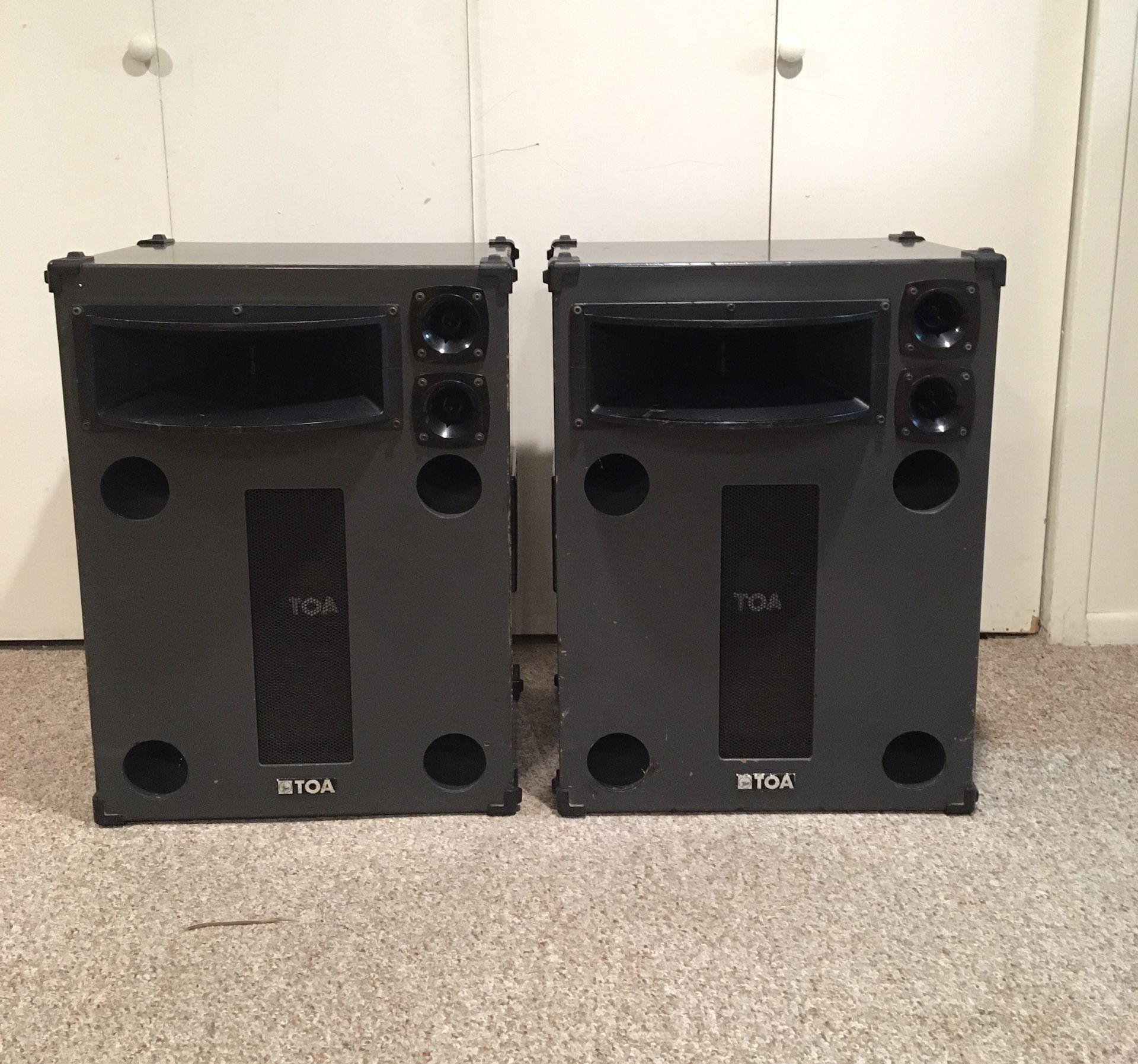 Two (one-pair) TOA Model 38-SD 360 Watt 8 Ohm 15" Speakers.