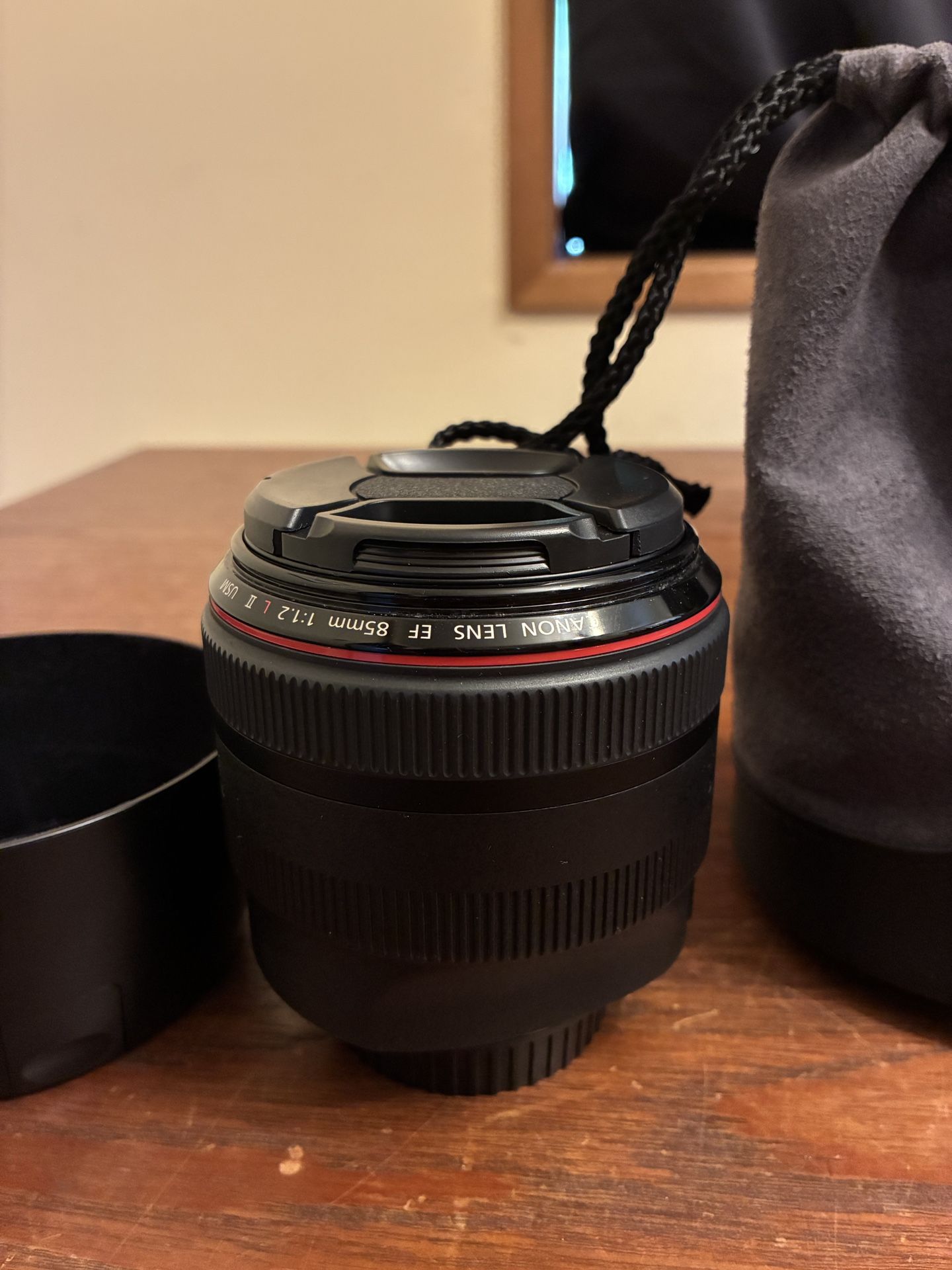 Canon EF 85mm 1.2 ll