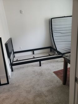 Queen size bed with mattress