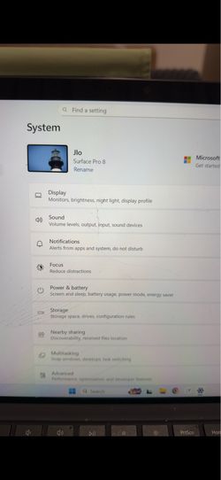 Surface Pro 8 2 in 1