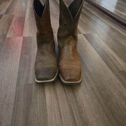 Ariat Size 6 Boys 