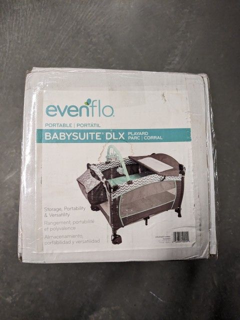 Evenflo Portable Babysuite DLX Playard