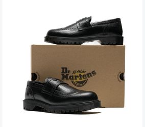 Penton Brogue Emboss Leather Loafers