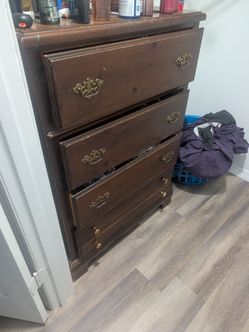 Dresser