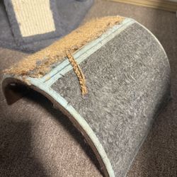 Cat scratcher