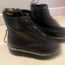 Size 6 women’s