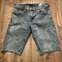 True Region Shorts