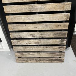 Antique Farmhouse Wood Decor 