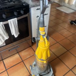 Powerful Dyson Vacuum In Great Condition