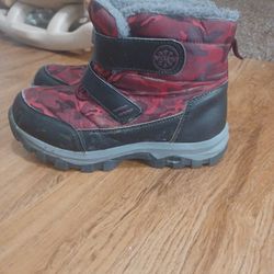 Boys Snow Boots Size 6.5