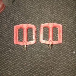 Red GT pedals