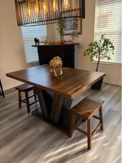 Brand new dinning table